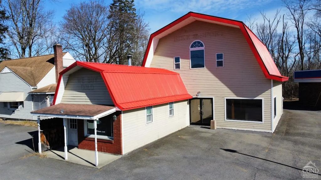 369 Mansion Street, Coxsackie