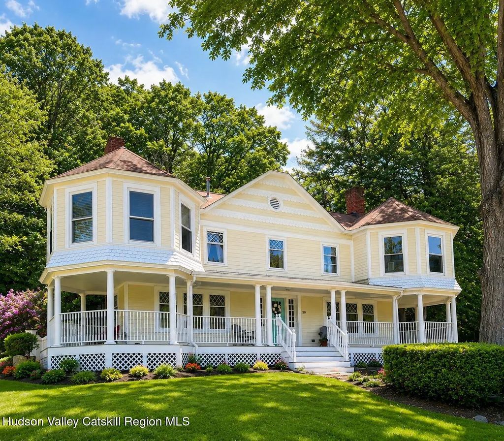 30 Old Post Road, Red Hook