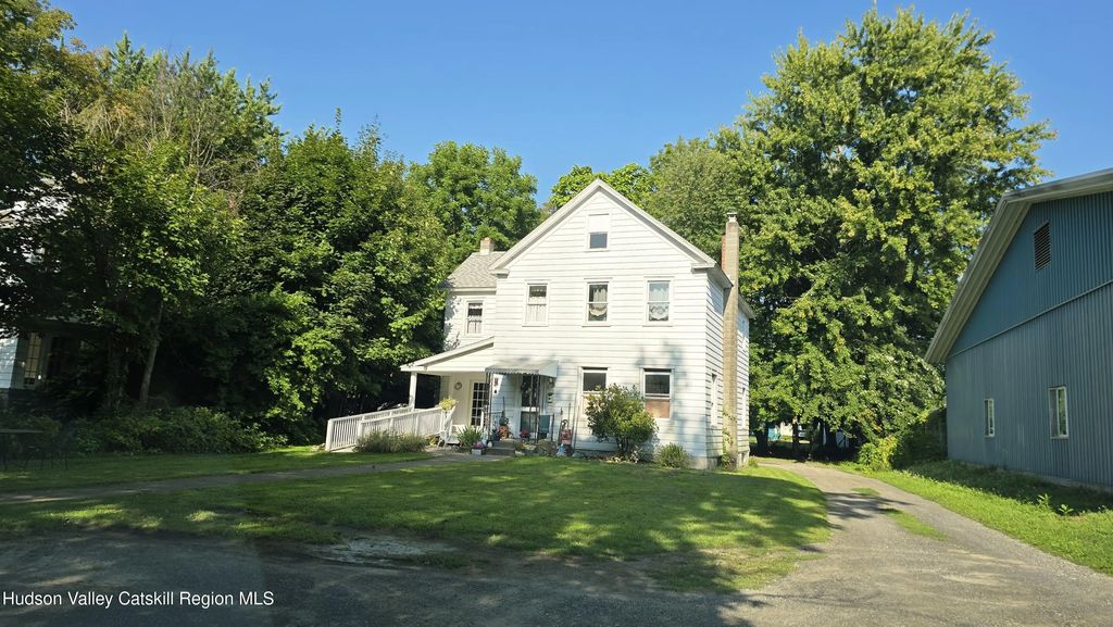 110 Hudson Avenue, Chatham