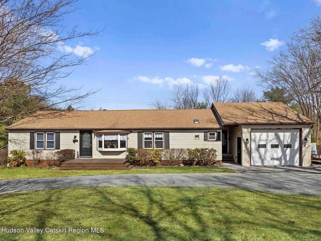 382 Cairo Junction Road, Catskill