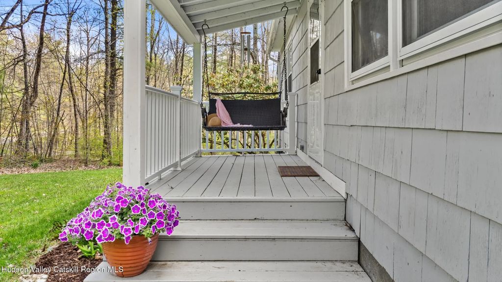230 Middle Road, Austerlitz