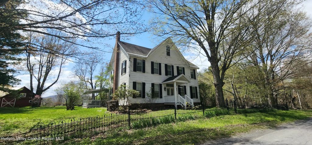 293 Carl Road, Jewett