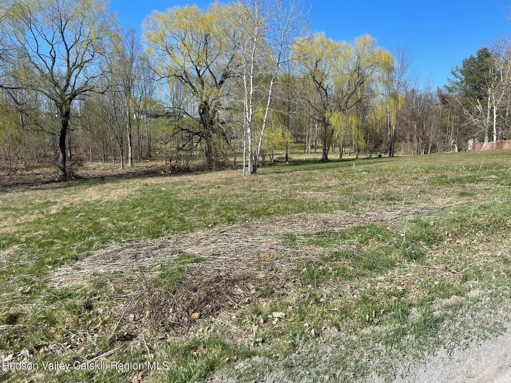 27 Sherwood Forest Road, Cornwallville
