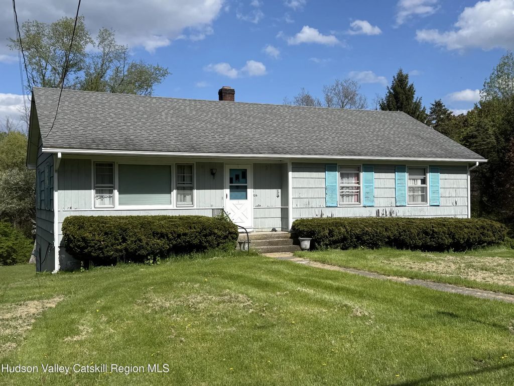 126 Perrys Corners Road, Amenia