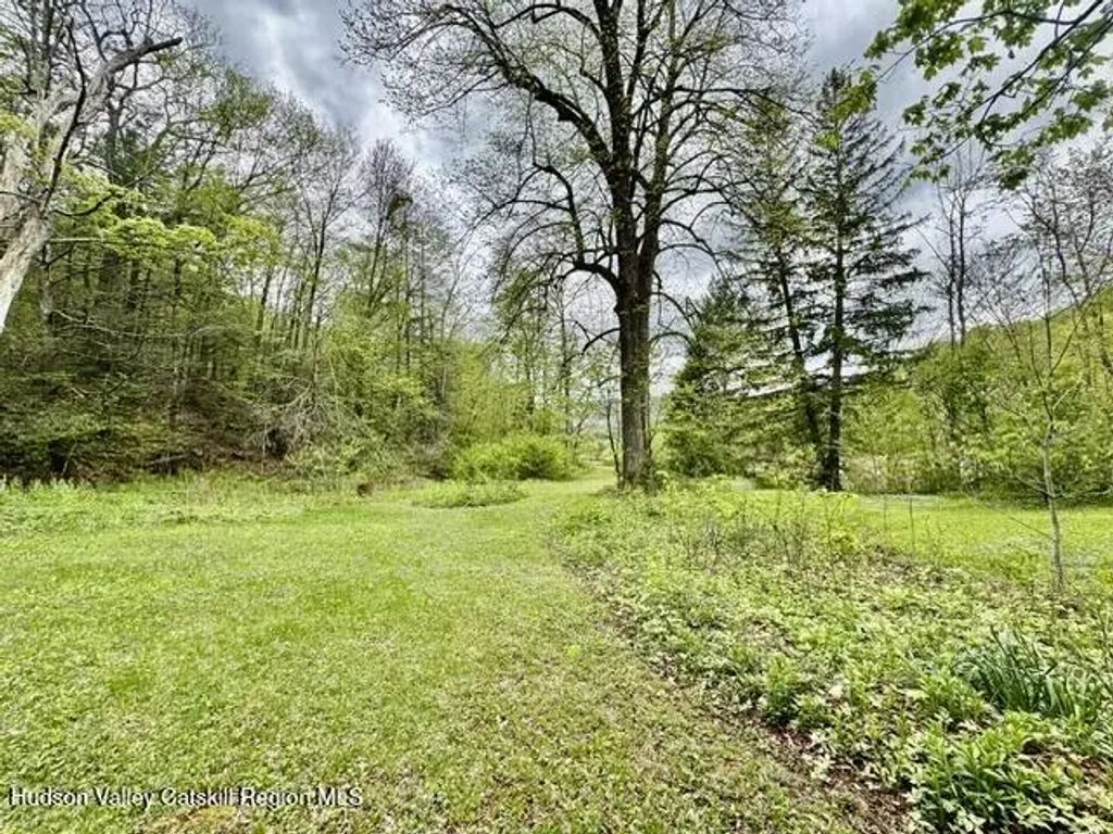 25 Wright Road, Lanesville