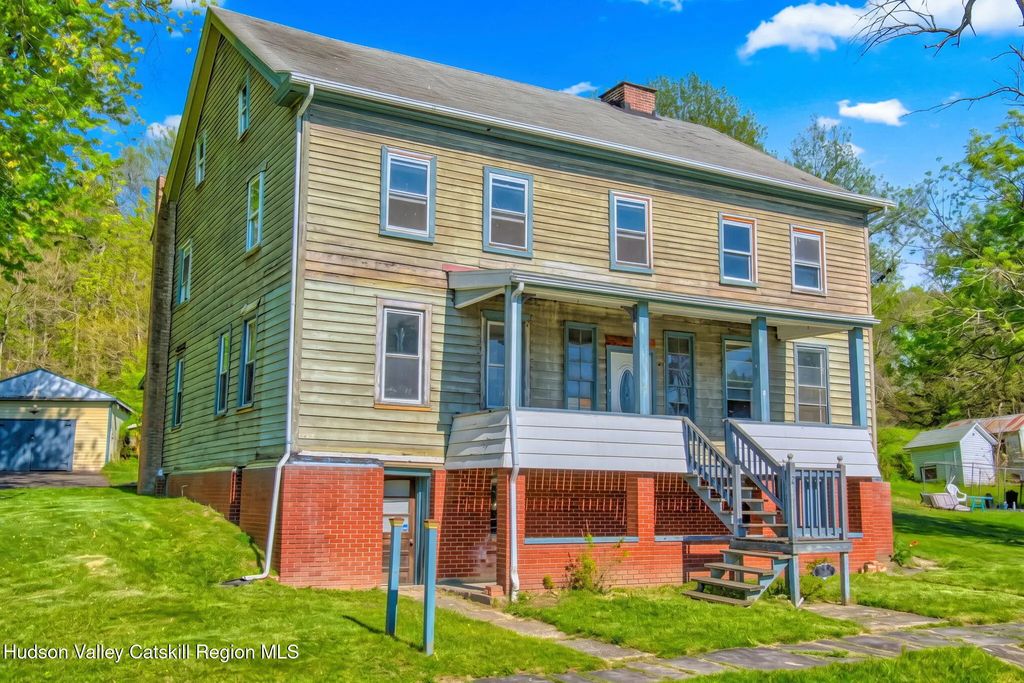 94 N Franklin Street, Athens