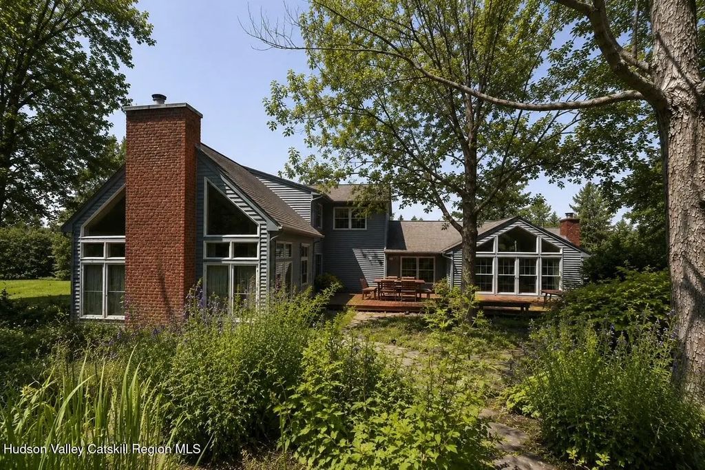 136 Rombout Road, Lagrange