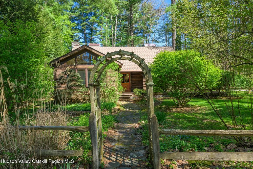 34 Queechy Shore Beach Road, Canaan