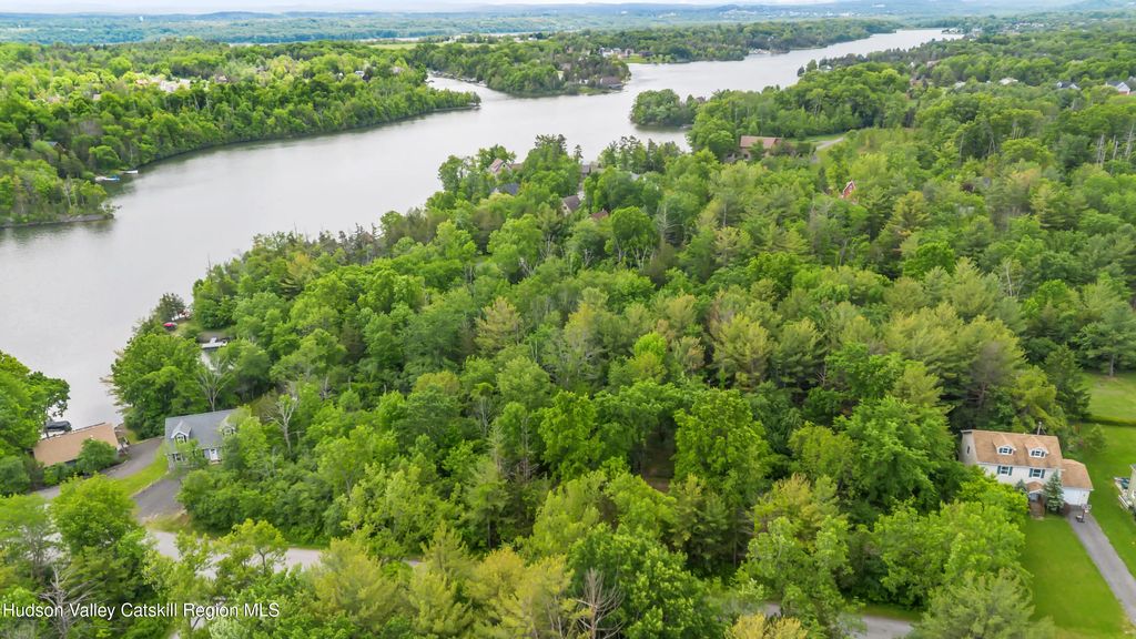 21 Rip Van Winkle Drive, Coxsackie