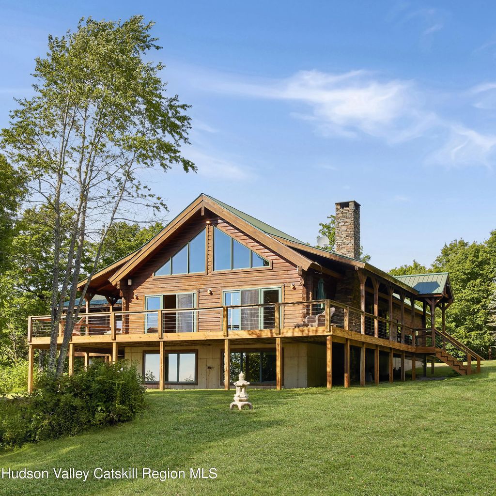 1080 Orchard Lane, Bovina Center