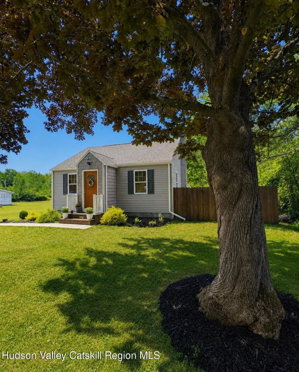367 County Route 409, Greenville