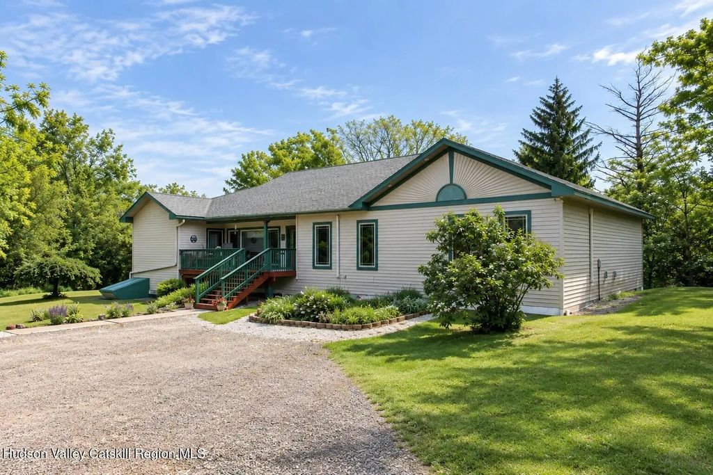 22 Noble Street, Coxsackie