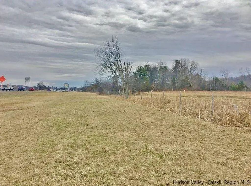 156 E Hawley Lane, Hannacroix