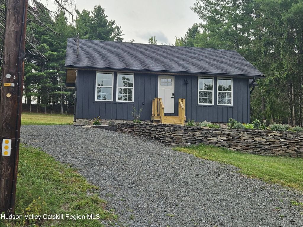 20 Reich Rd., Cornwallville