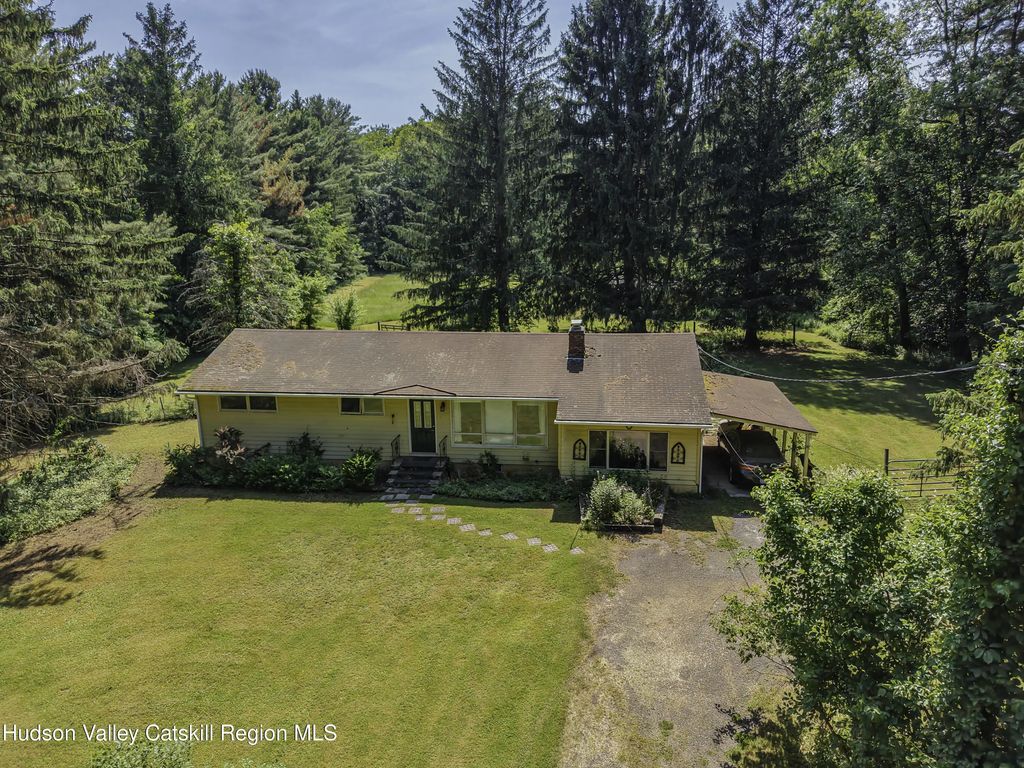 953 Albany Turnpike, Old Chatham