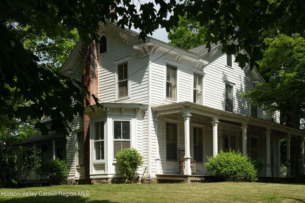 7115 Albany Post Road, Rhinebeck