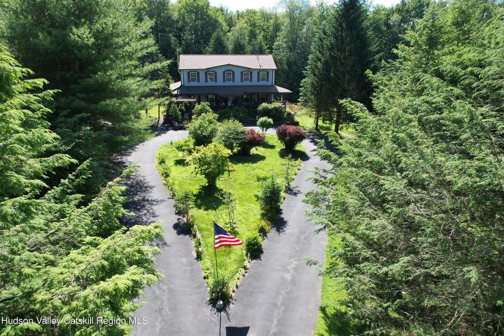 239 Burnt Ridge Road, Liberty