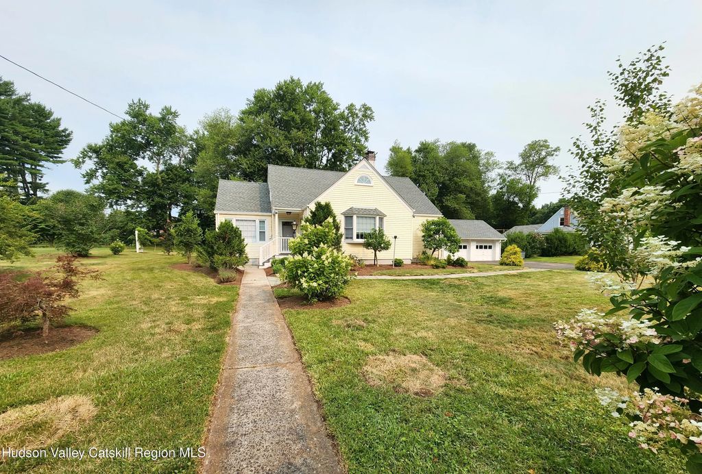 715 Lucas Avenue Extension, Hurley