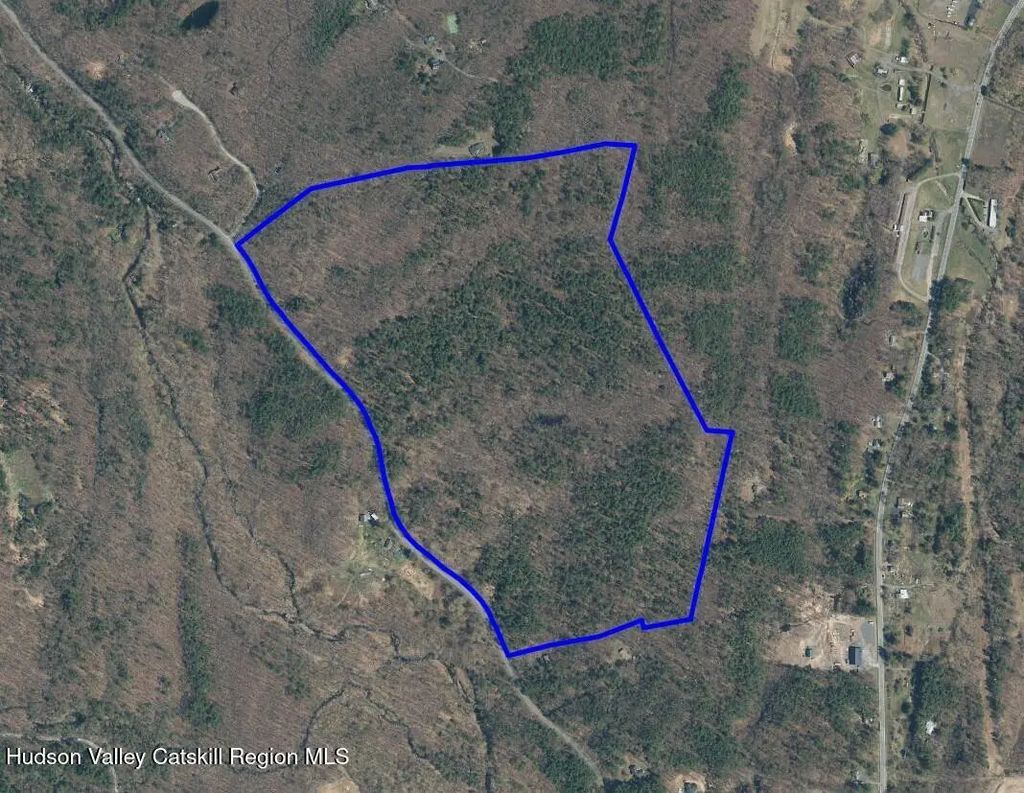 Hearts Content Road, Round Top