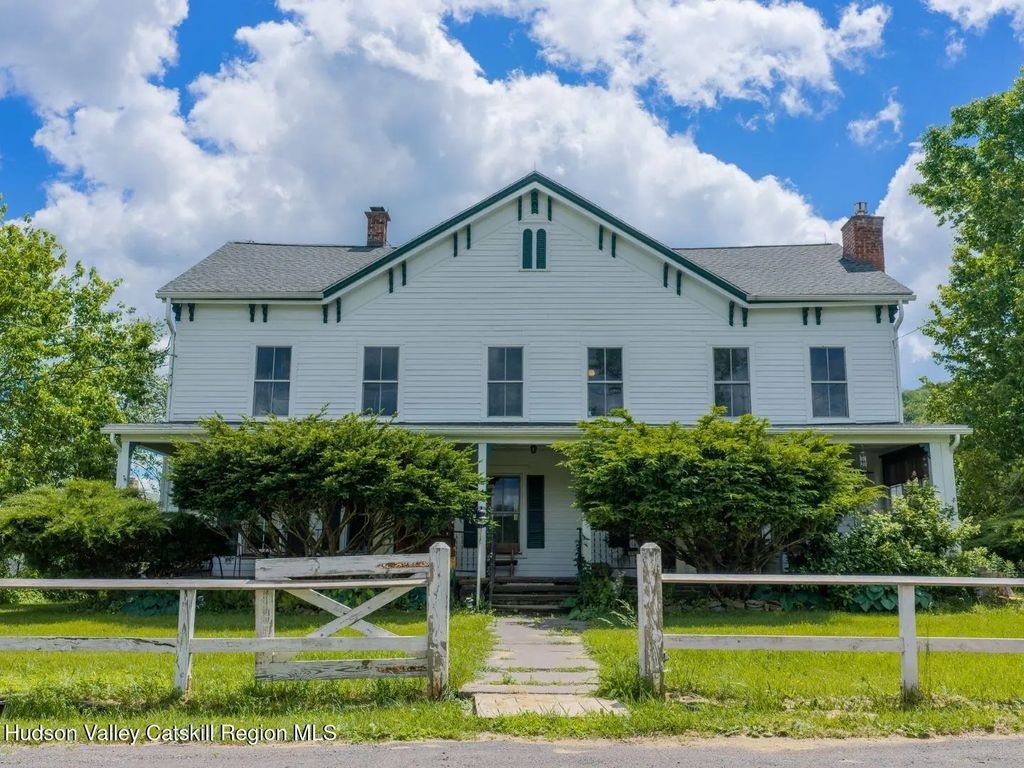 890 Hogg Mountain Road, Fleischmanns