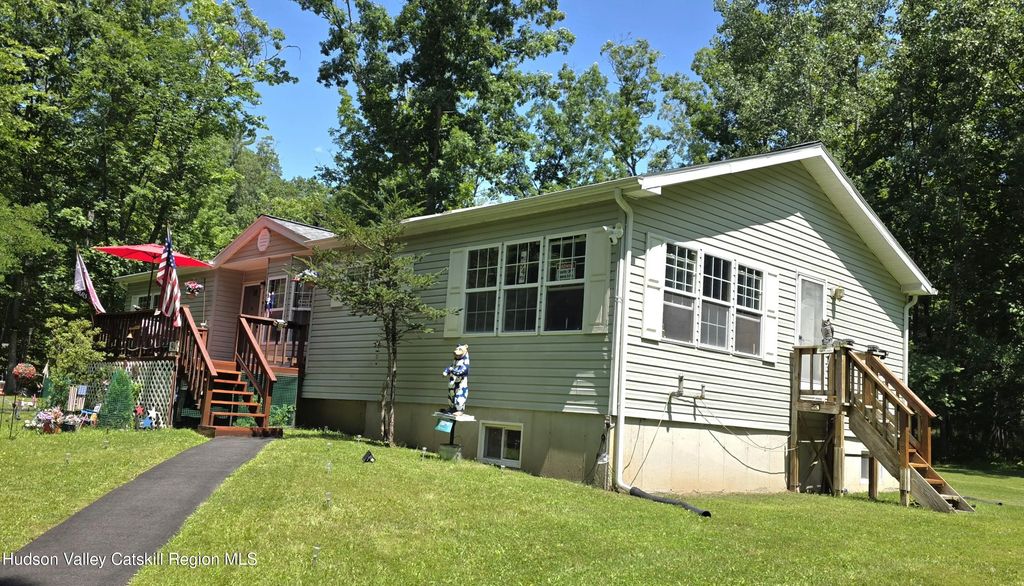 94 Big Woods Road, Freehold