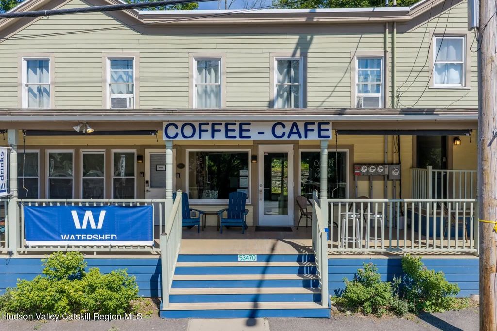 53470 New York 30, Roxbury