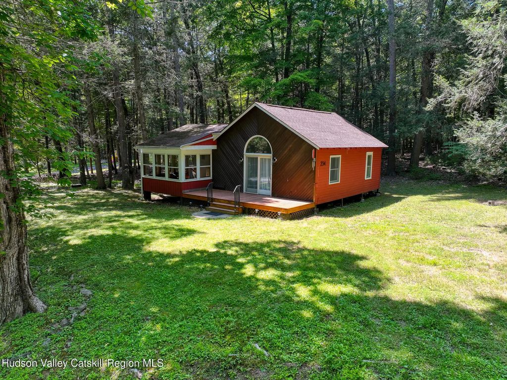 234 Canary Hill Road, Marbletown