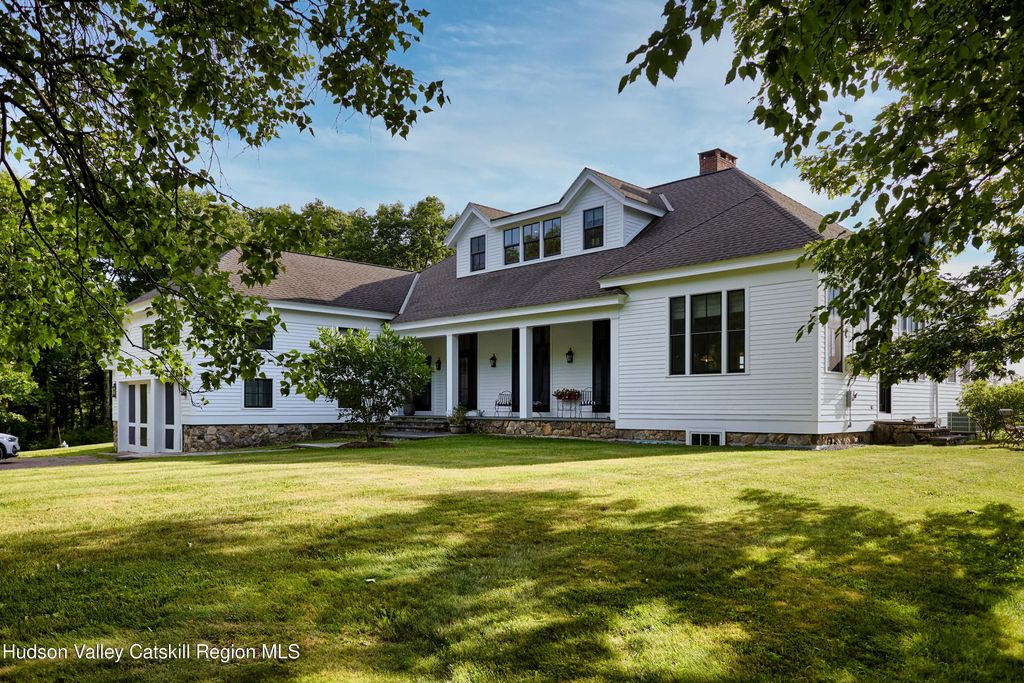60 Blueberry Lane, Austerlitz