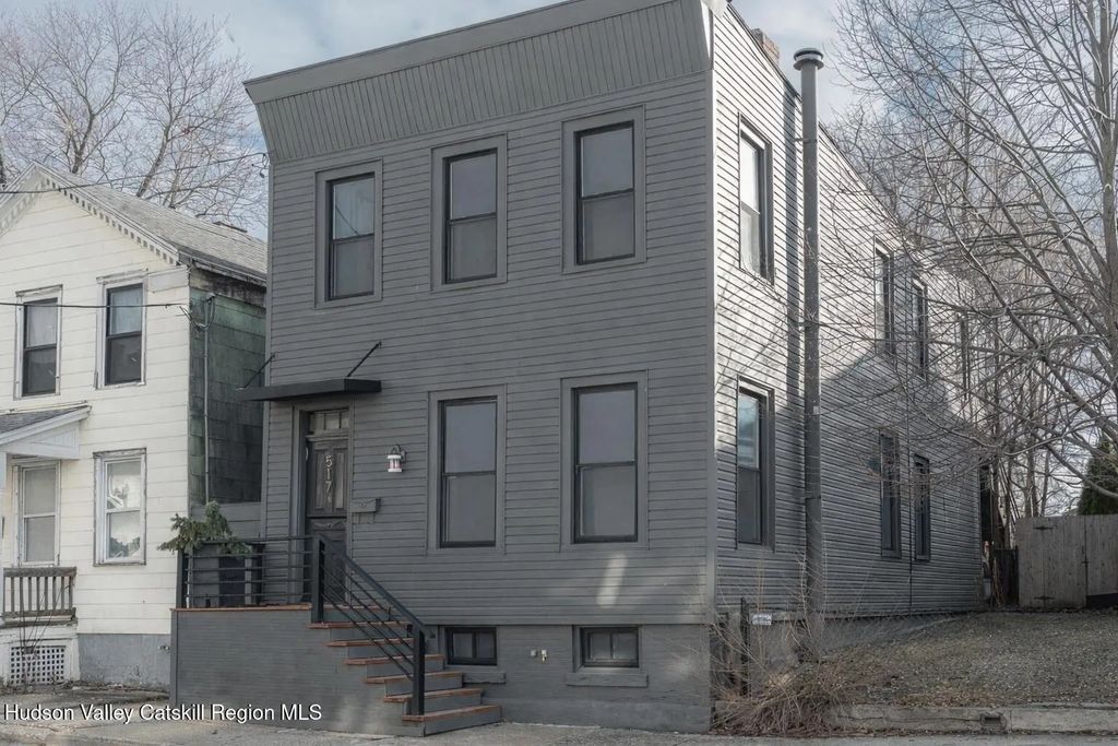517 State Street, Hudson