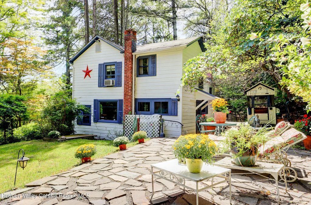 560 W Saugerties Road, Saugerties