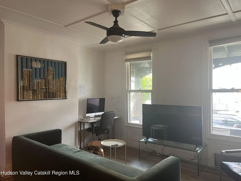 228 State Street 1f, Hudson