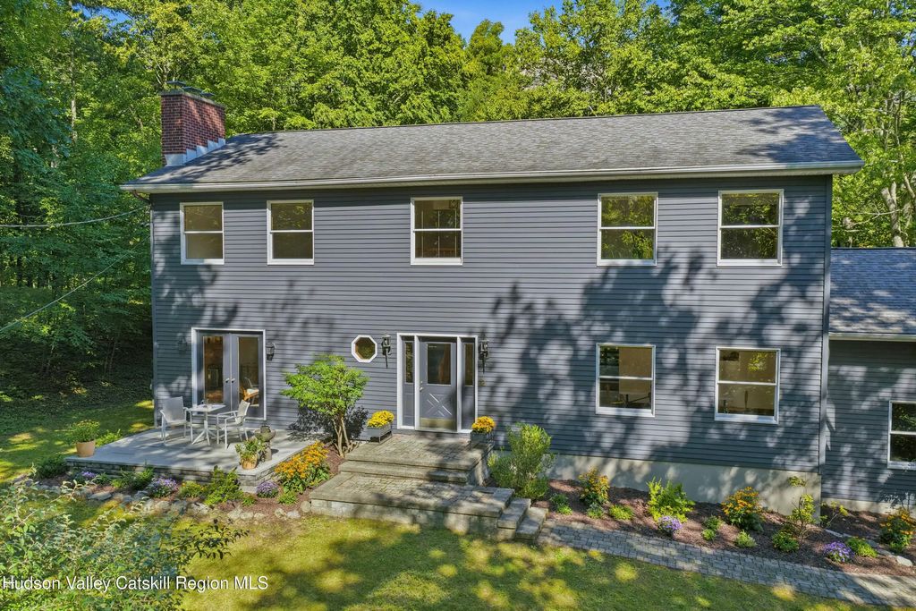 2 Durmo Road, New Paltz