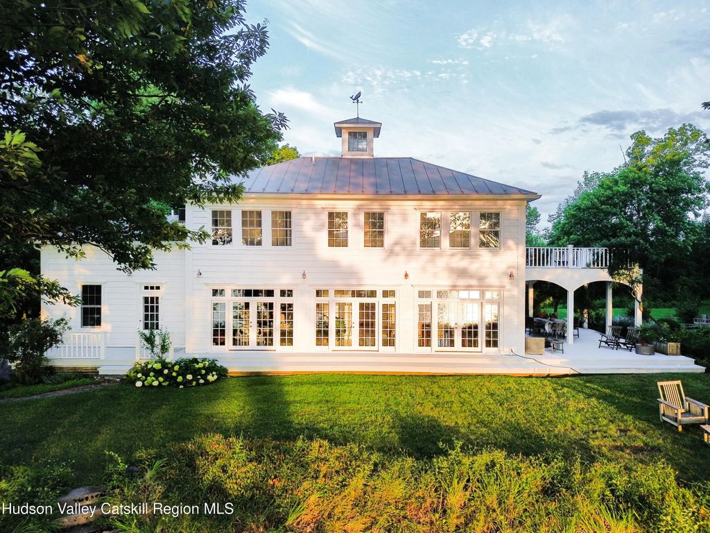 4387 Route 9g, Germantown