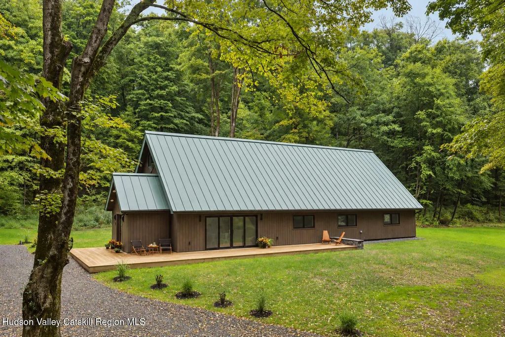 231 High Falls Road, Saugerties