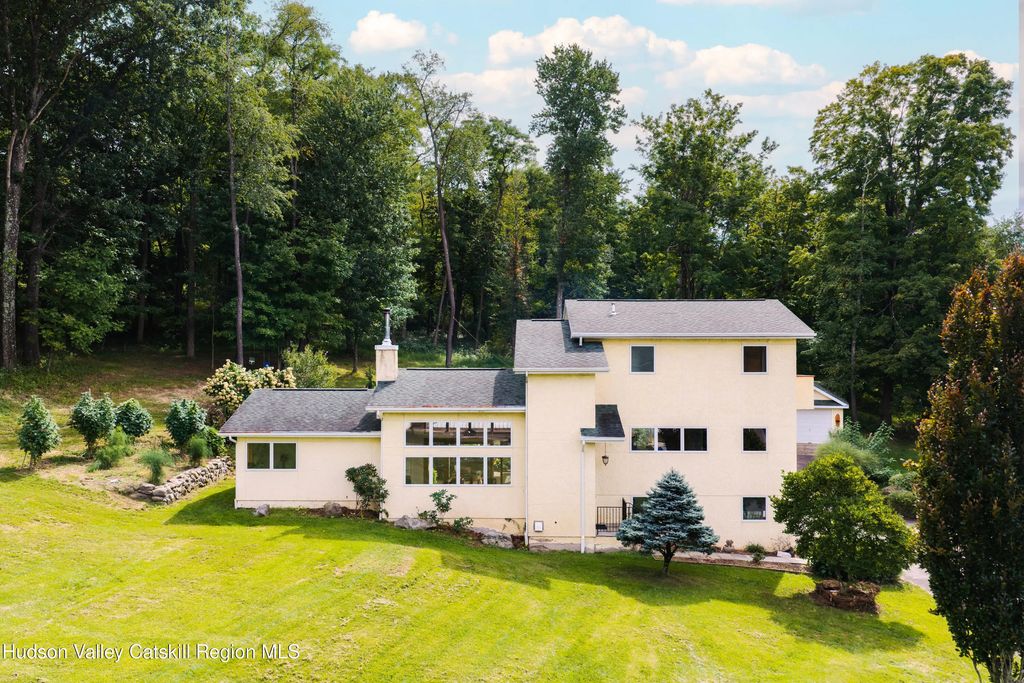 428 Lucas Avenue Extension, Kingston
