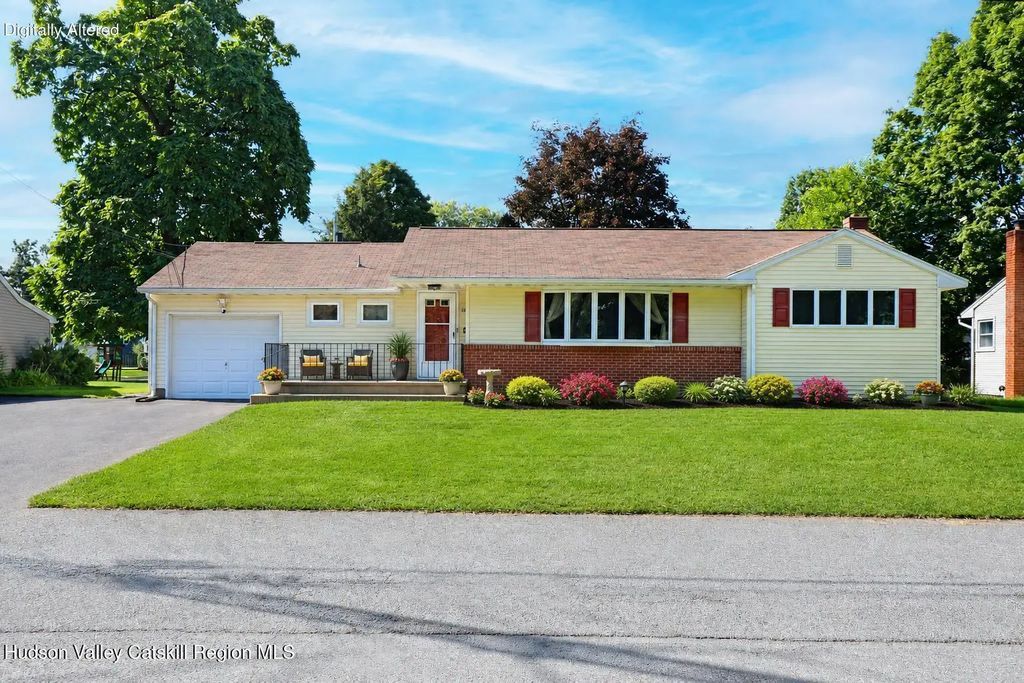13 Edith Avenue, Saugerties