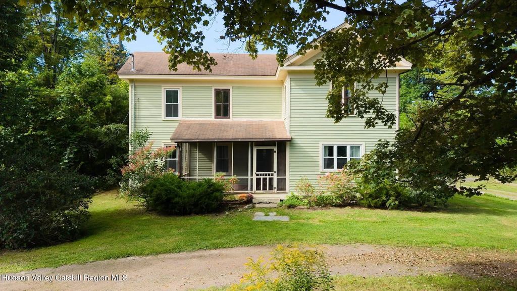 120 Beebe Pond Road, Austerlitz