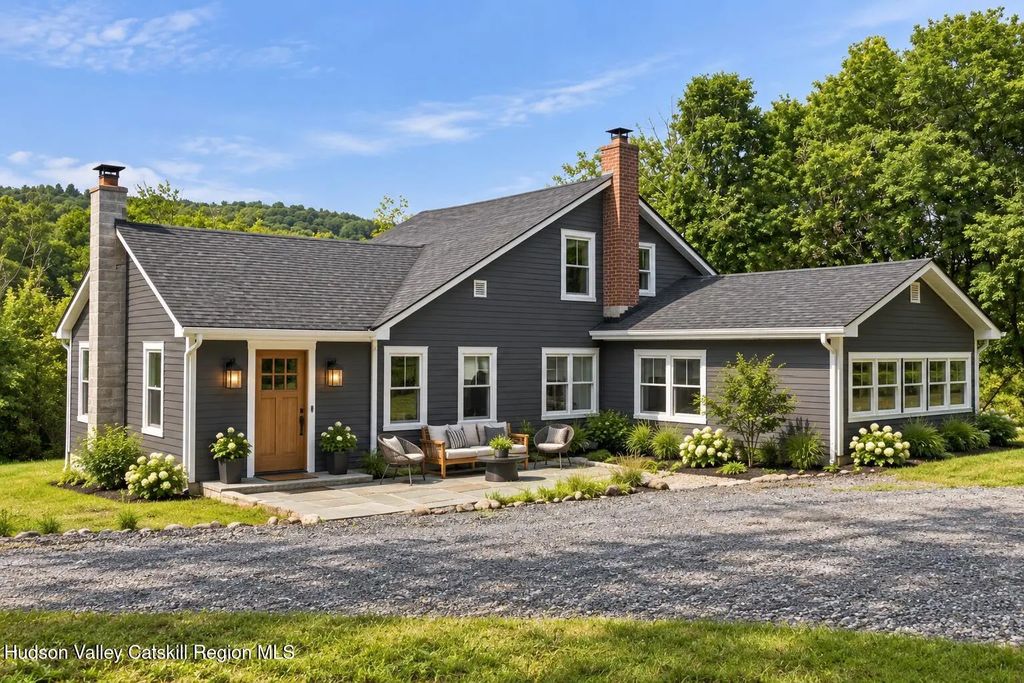 1152 New York 203, Austerlitz