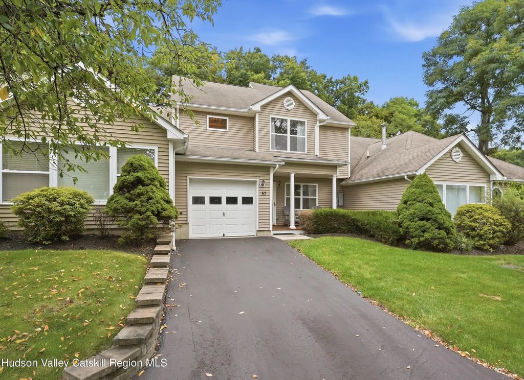 57 Twin Ponds Drive, Kingston