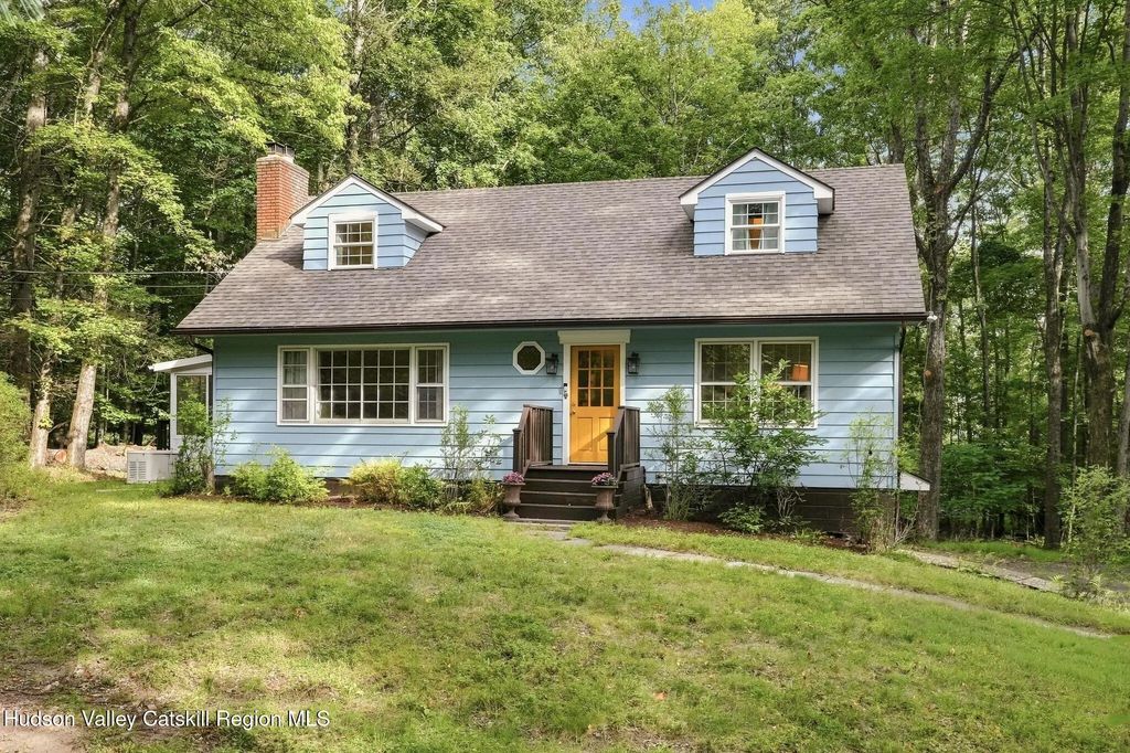 52 Black Road, Shokan
