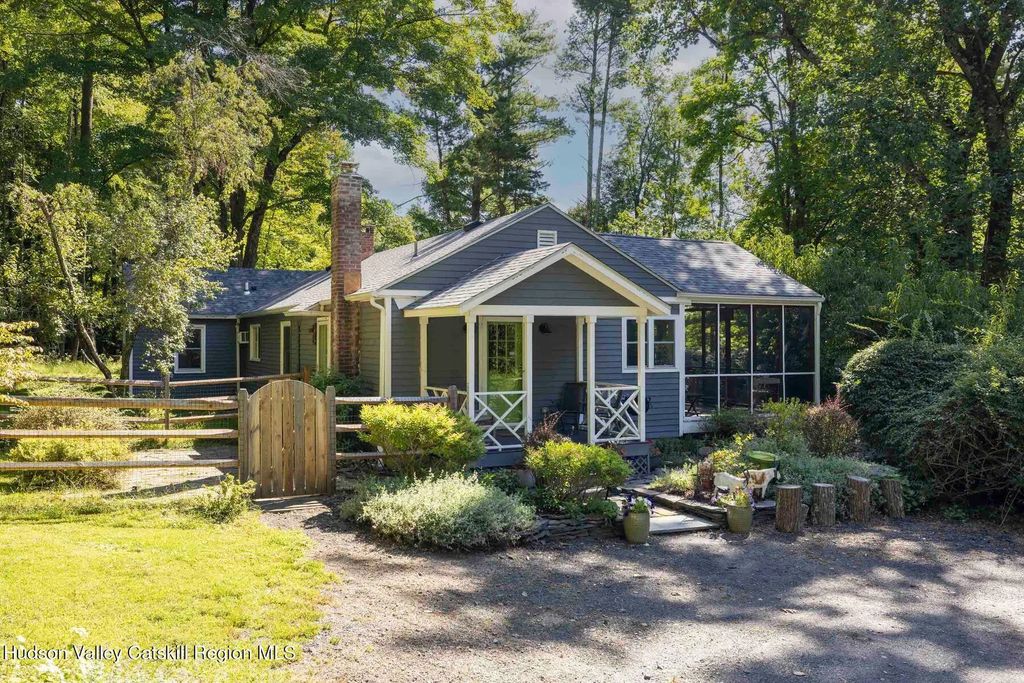 2614 Glasco Turnpike, Woodstock