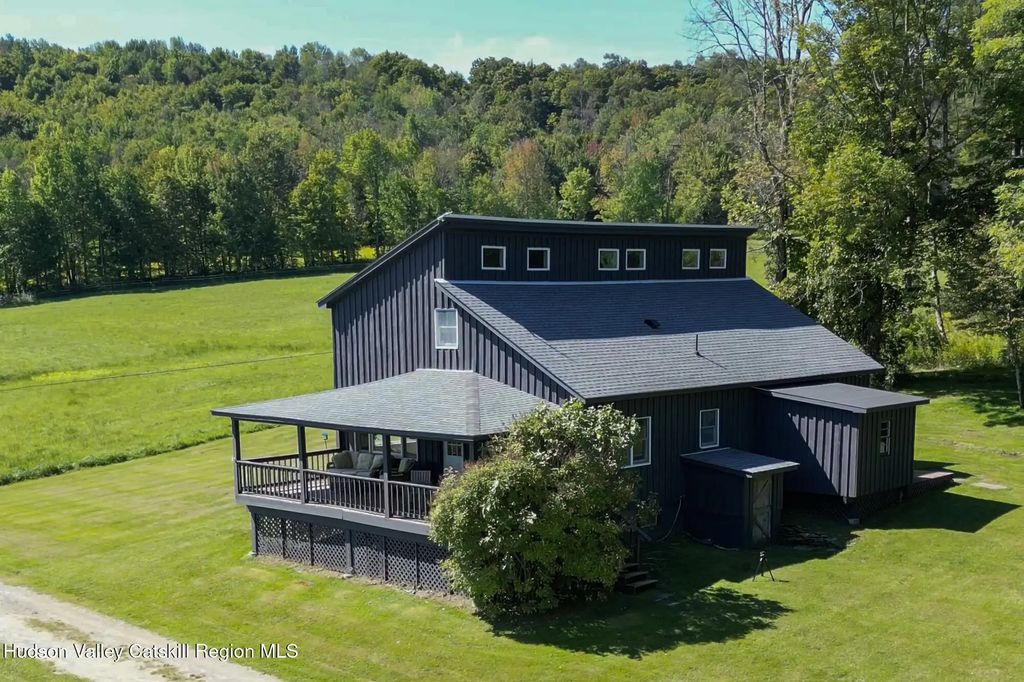 197 Weiss Road, Roscoe