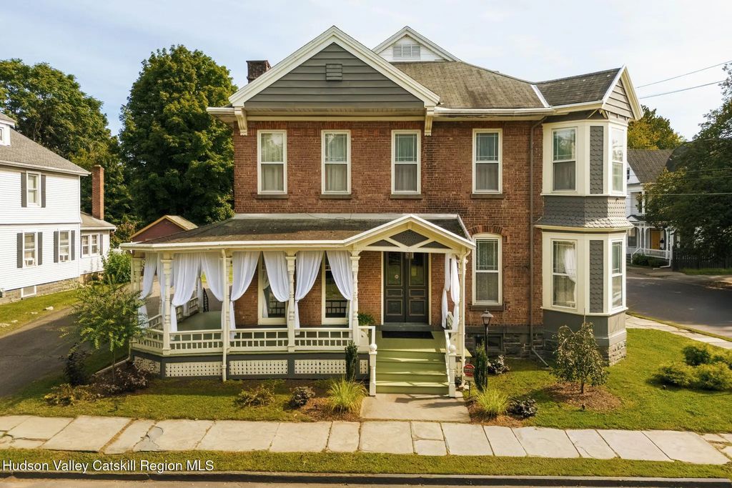 38 Maiden Lane, Kingston