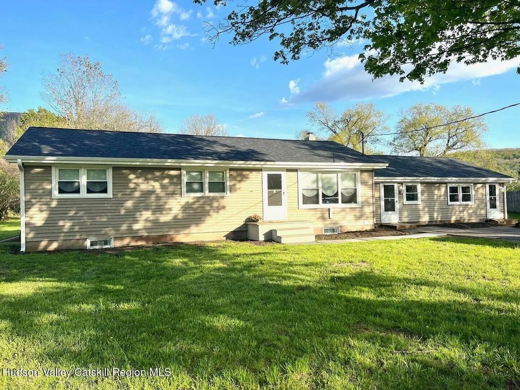 96 County Road 56, Windham