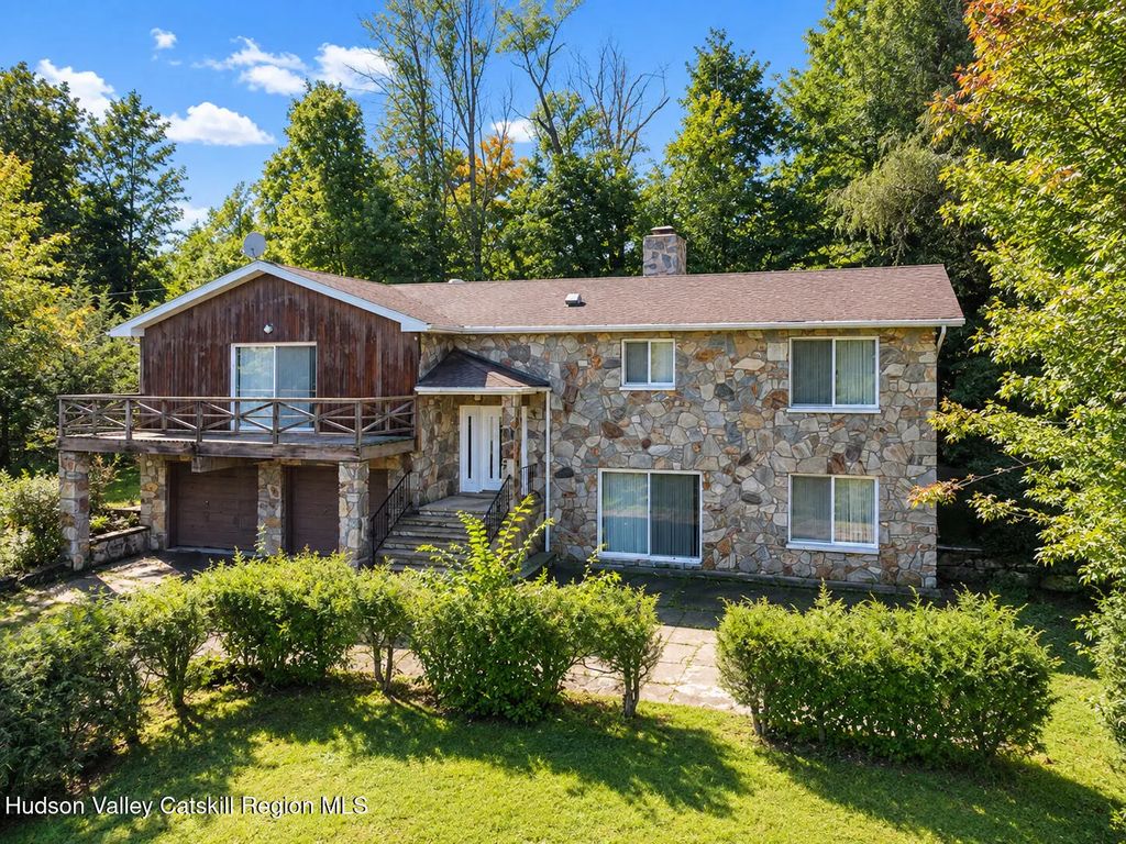 27 Chestnut Drive, Tannersville