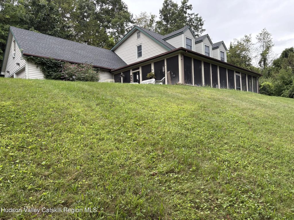 66 Orchard Road, Gallatin
