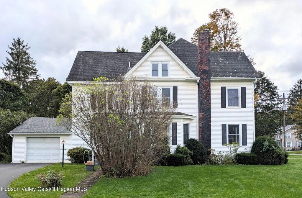 17 W End Avenue, Stamford