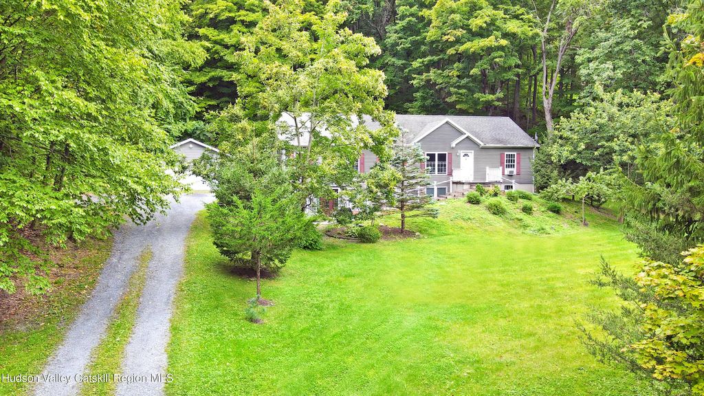 236 South Road, Stanfordville