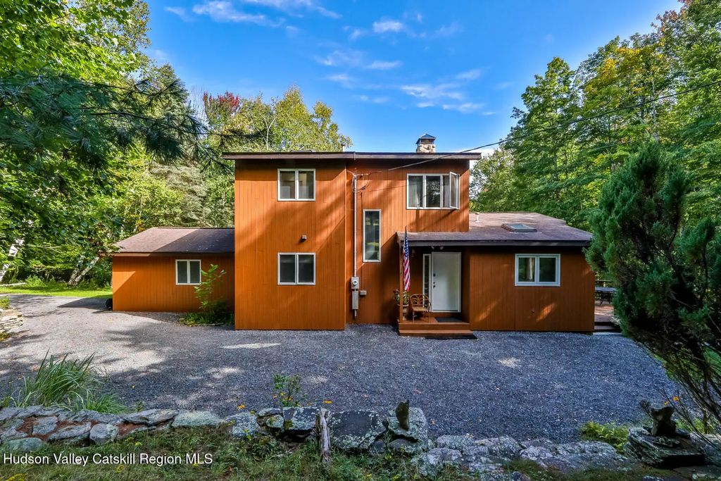 458 Begley Road, Windham