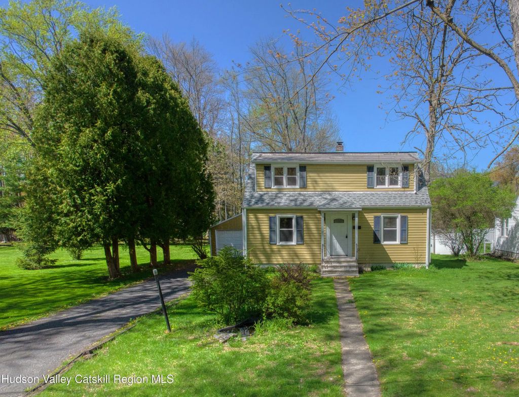 17 Spencer Boulevard, Coxsackie